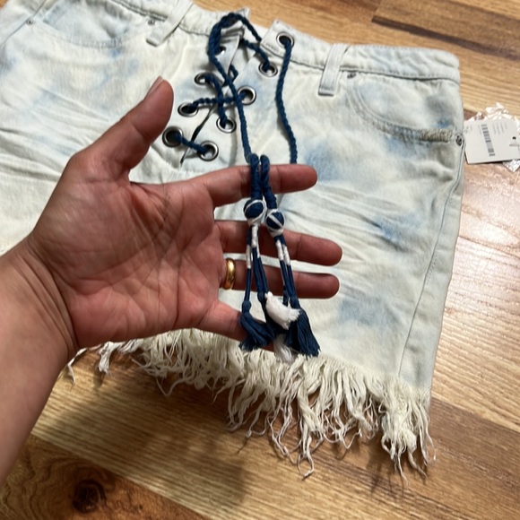 Free People Tie Front Jean denim Skirt size 26 - Picture 6 of 16